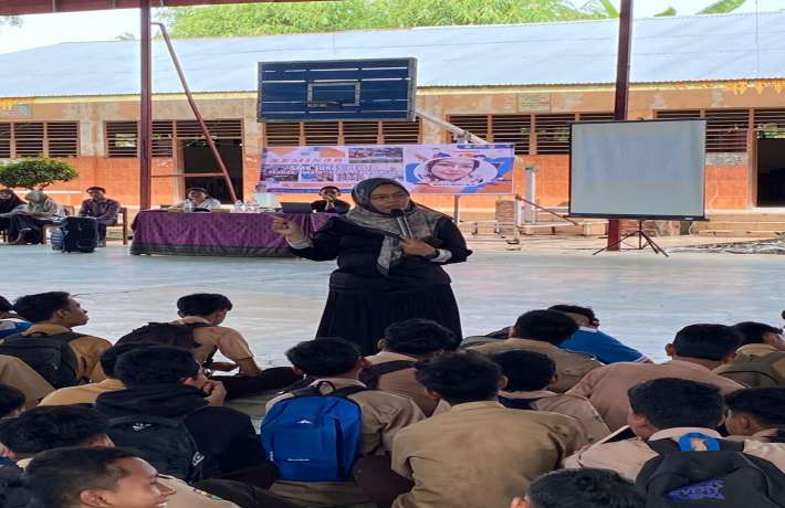 SEMINAR SMK TUNAS PELITA : CERDAS, KREATIF TANPA PERUNDUNGAN